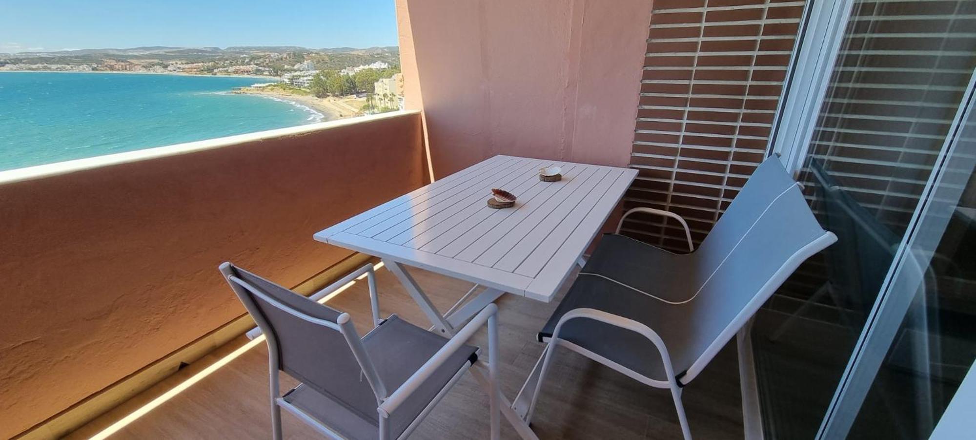 Apartamento Playa Del Cristo Estepona Exteriér fotografie